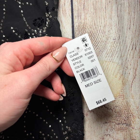 Edikted Beaded Chiffon Backless Top - Picture 7 of 9